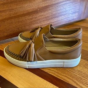 Jslide Sneakers
